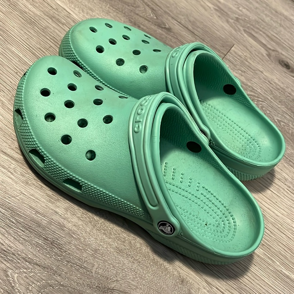 Teal Crocs Size 9 Mens
